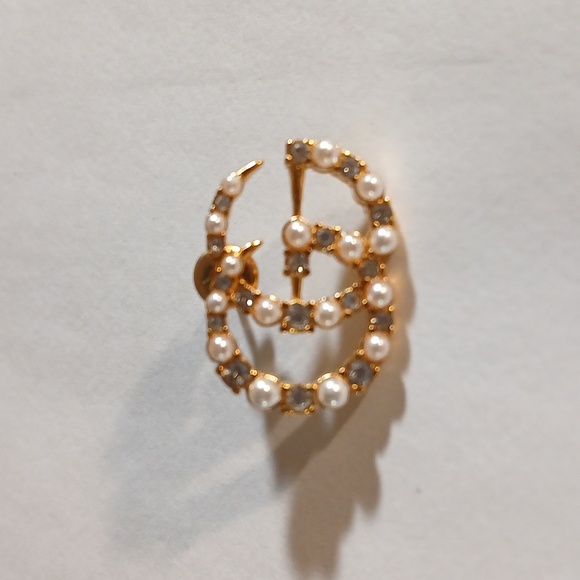 AUTHENTIC GUCCI GOLD FAUX PEARL AND CRYSTAL EARRINGS - Picture 3 of 5